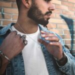 Colar para Homem em Aço Inoxidável - Colar com medalha de cruz em aço inoxidável - Twobrothers Colar Silverton - Colar masculino para estilo diário - Estilo homem - Colar com pendente